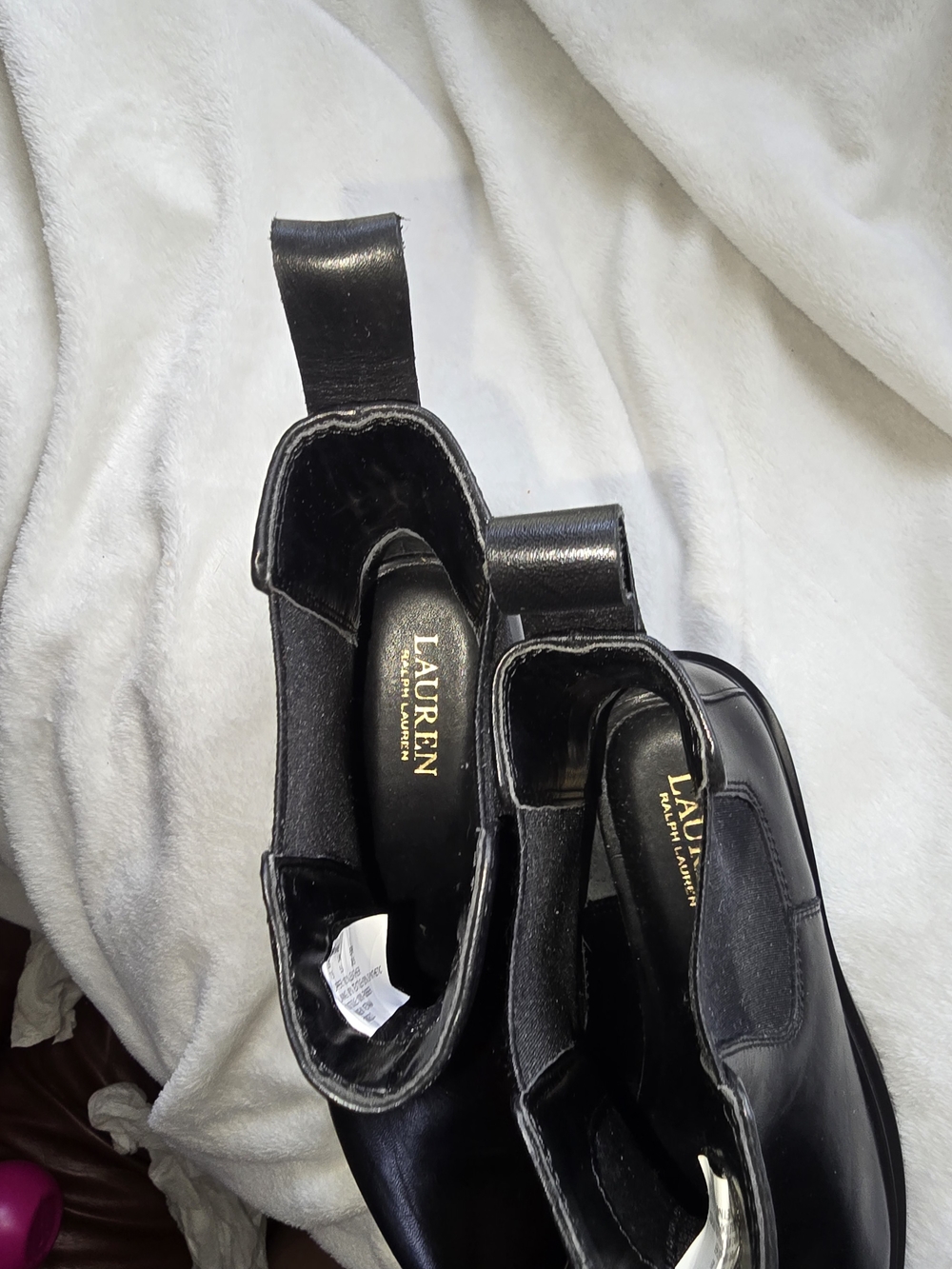 Ralph Lauren Black Chelsea Boots - Sleek Leather Slip-On - Picture 4 of 8